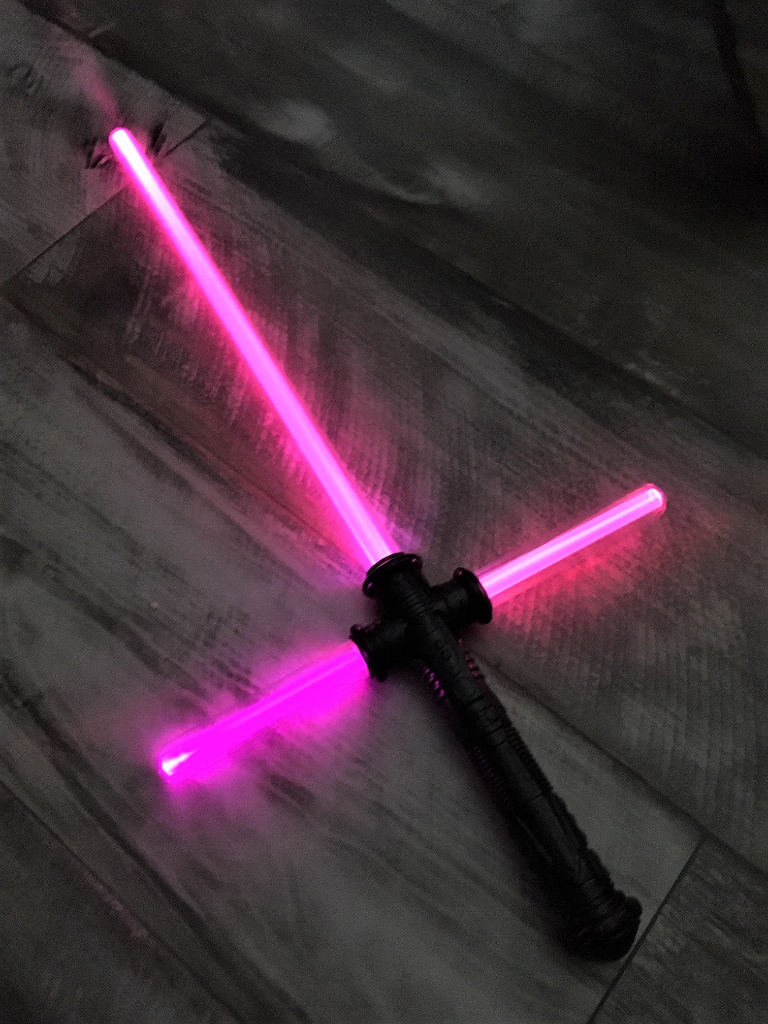 Kylo Ren Cross Guard Lightsaber Force FX Toy Saber Sword