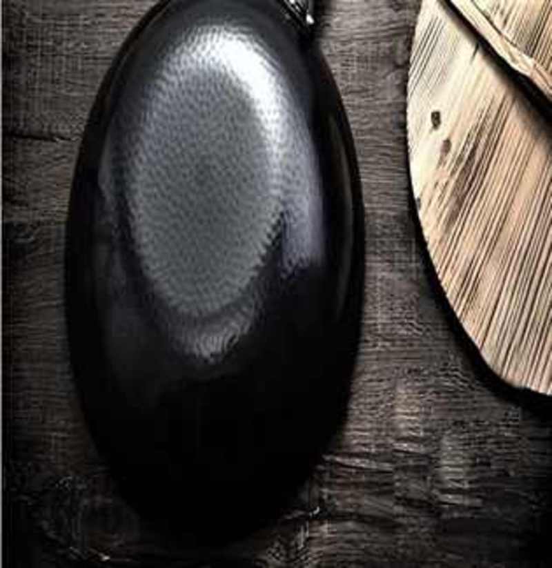Professional Hand Hammered Chinese Cast Iron Non Stick Wok Carbon Steel Reinforced Pan