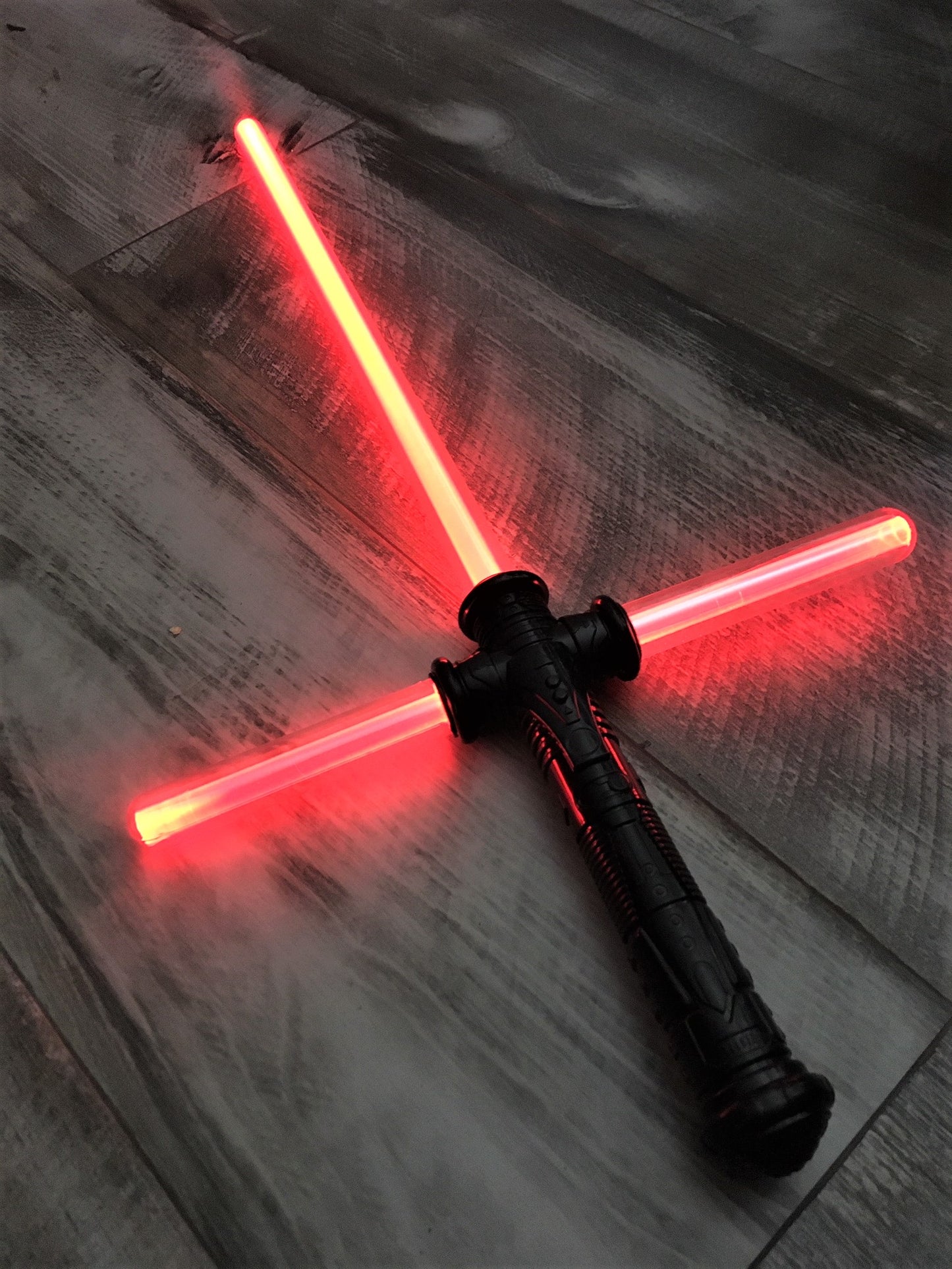Kylo Ren Cross Guard Lightsaber Force FX Toy Saber Sword SPECIAL DISCOUNT