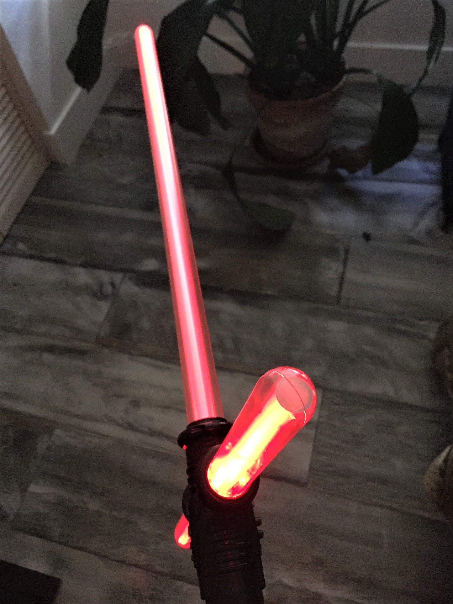 Kylo Ren Cross Guard Lightsaber Force FX Toy Saber Sword SPECIAL DISCOUNT
