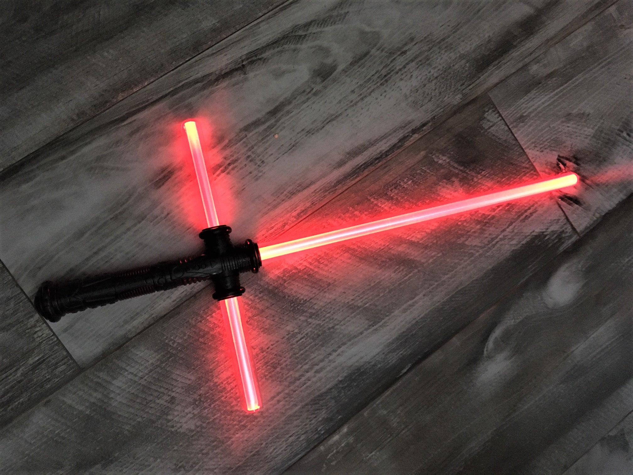 Kylo Ren Cross Guard Lightsaber Force FX Toy Saber Sword SPECIAL DISCOUNT